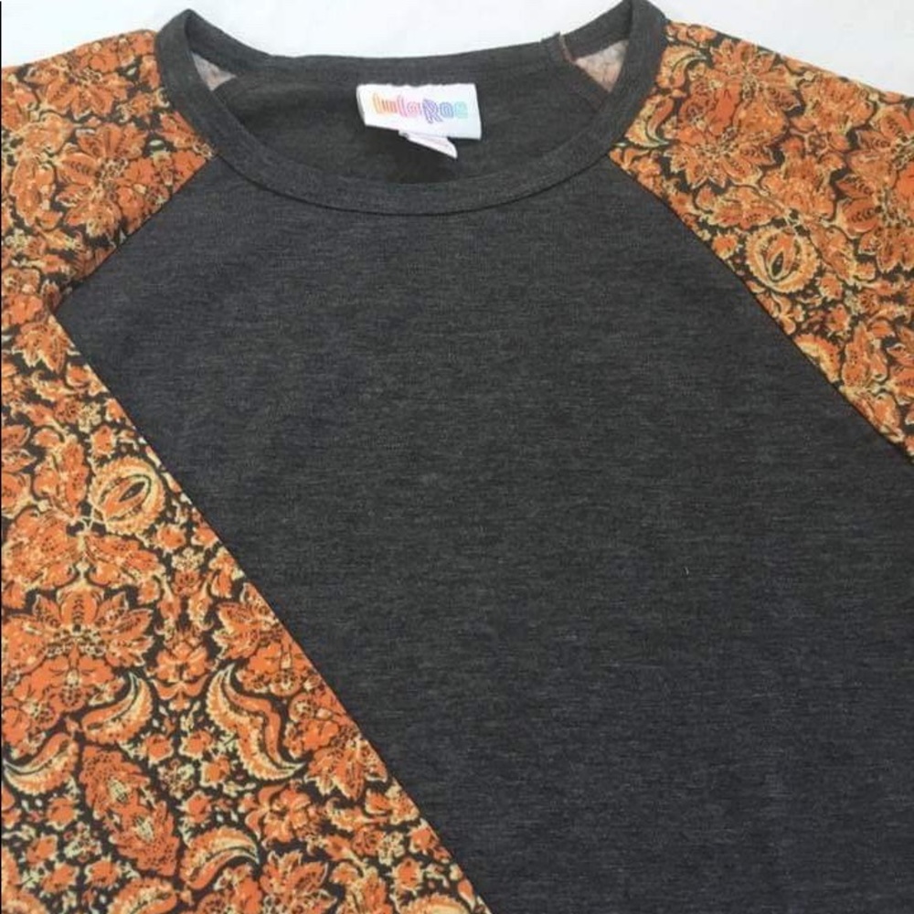 NWT Lularoe Randy Baseball T with antique print